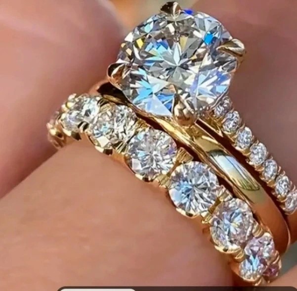 GoudkleurigMesing ring zirkoon diamant